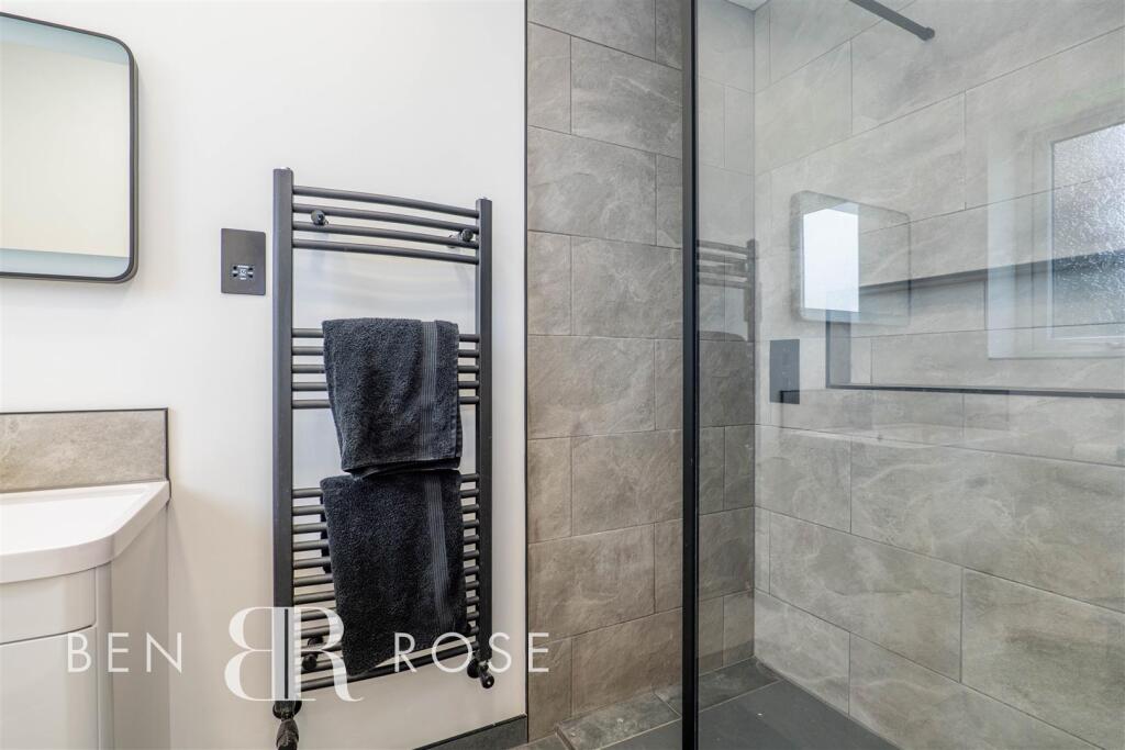 Master Bedroom Ensuite