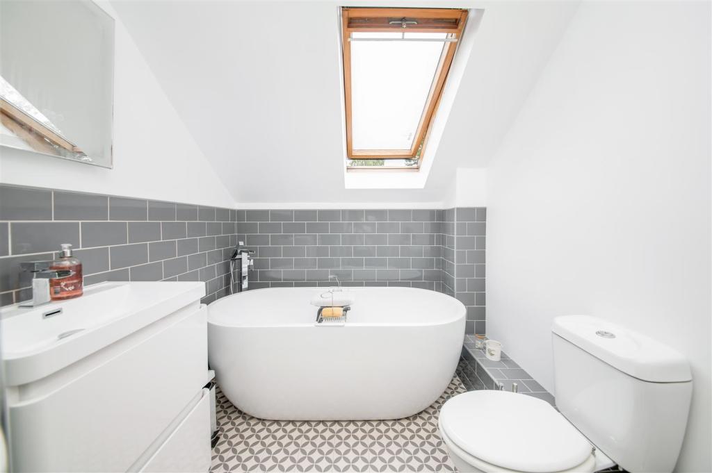 HOUSE BATHROOM