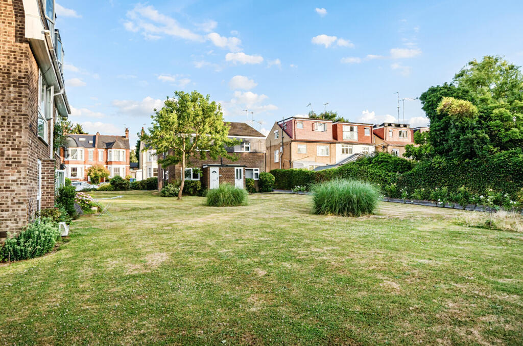 1319470-4-686eb93...