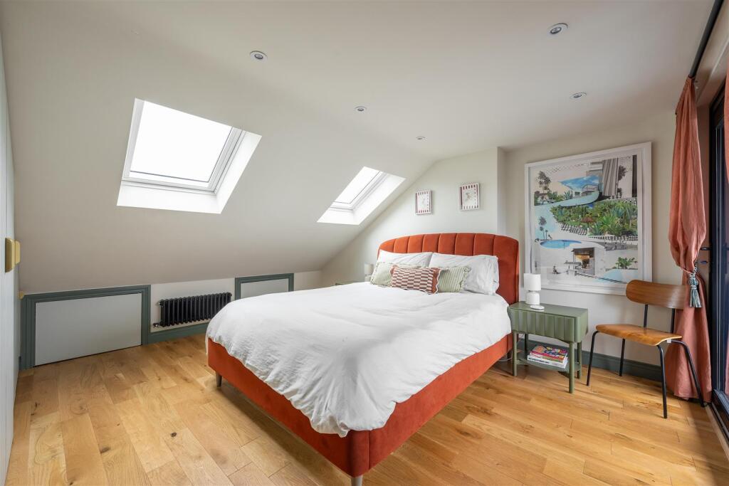 Loft-Bedroom-2.jpg