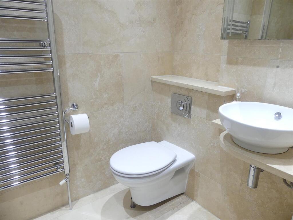 En-Suite Shower