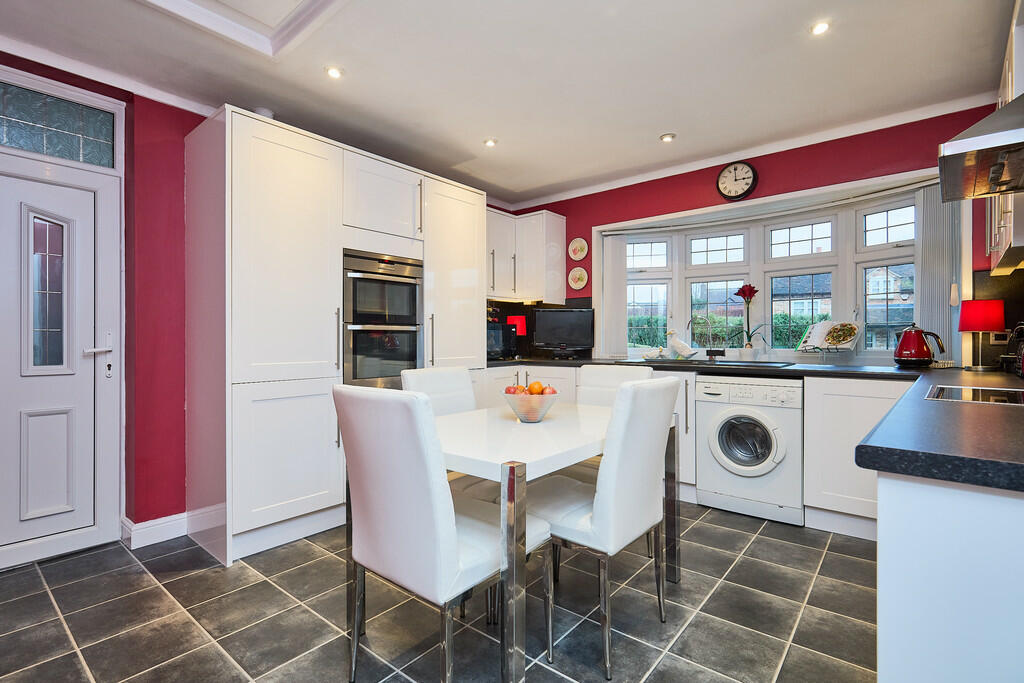 Edward Knight 202...