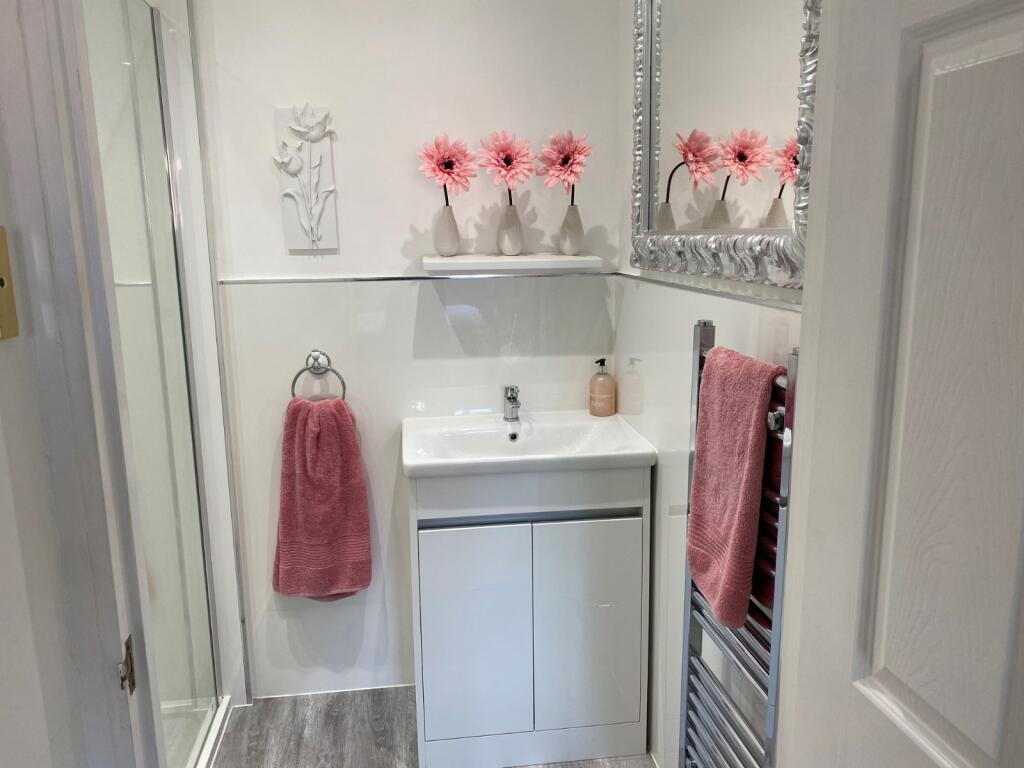 Ensuite Shower Room