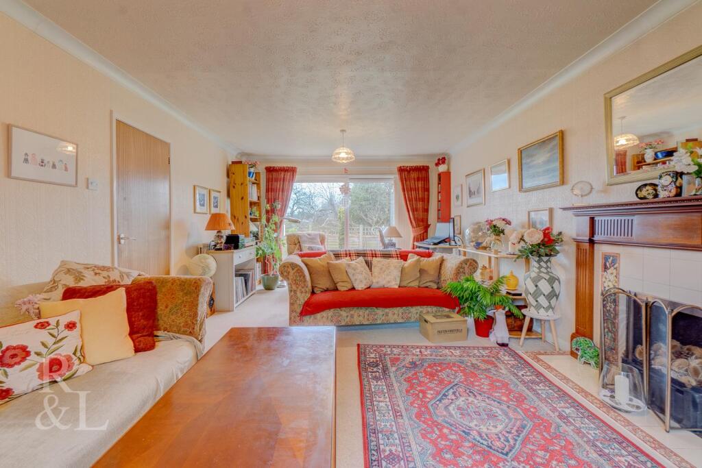 Bishop Close  (11).jpg