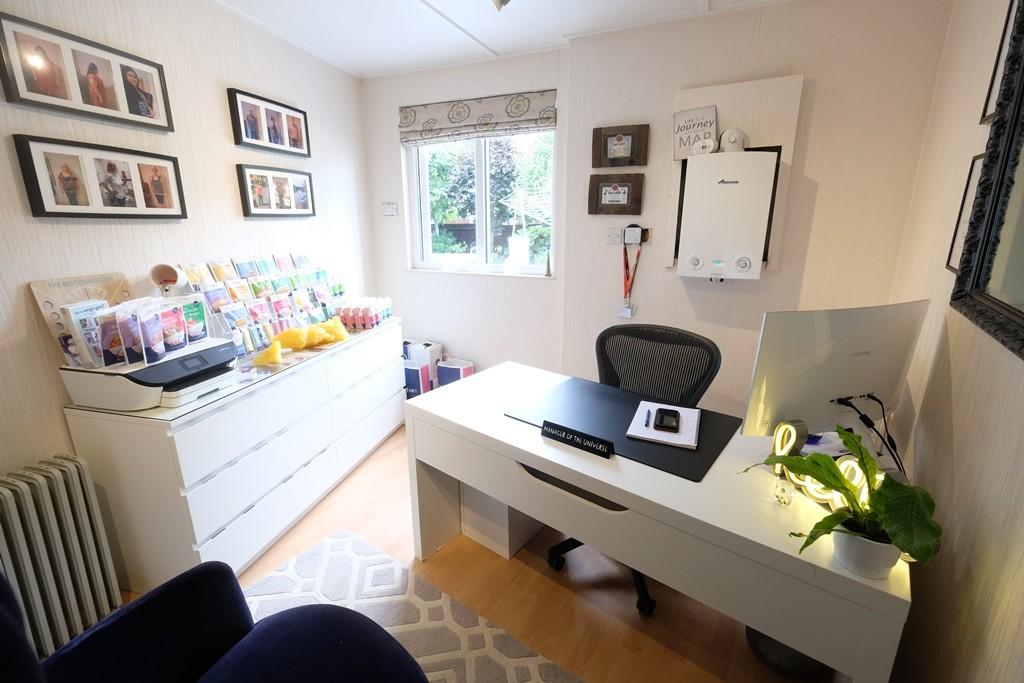 HOME OFFICE