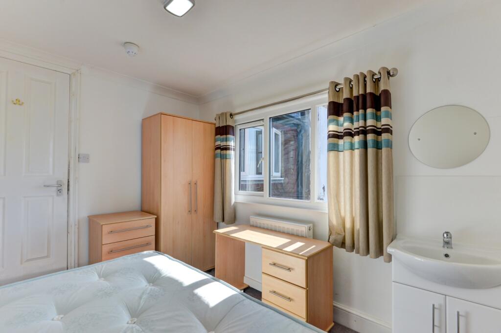 18 Egremont Place Bedroom 4