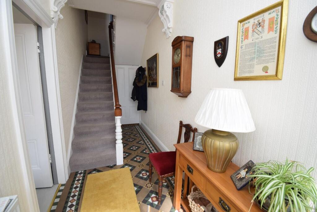 Hallway.JPG