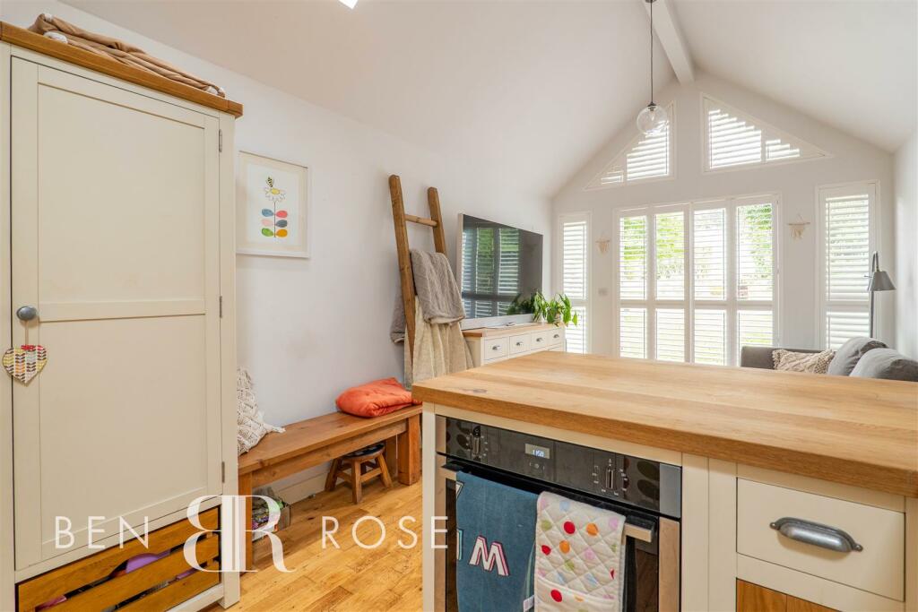 Annex Lounge/Kitchen