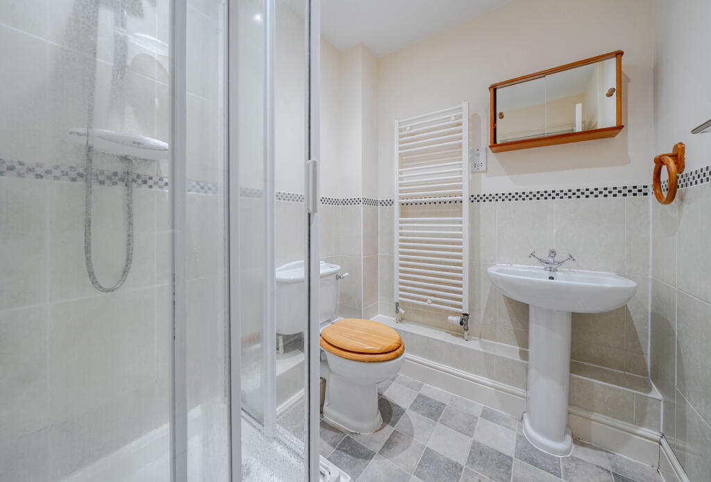 1393409-1-6941485...