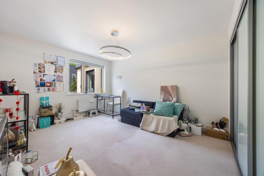 A33 - 17 Baltic Way Totnes - 250514.jpg