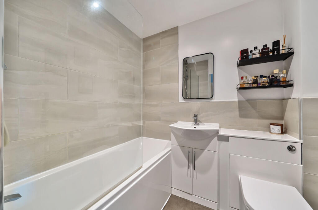 1304436-15-683f17...