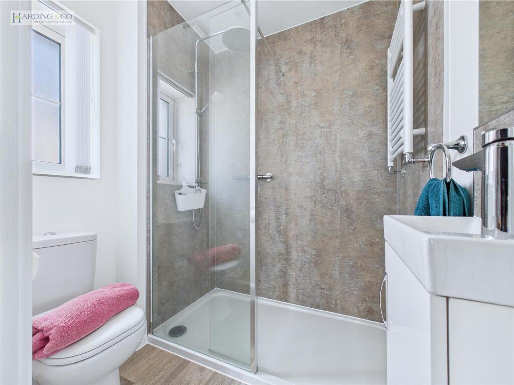 Bed 1 En Suite