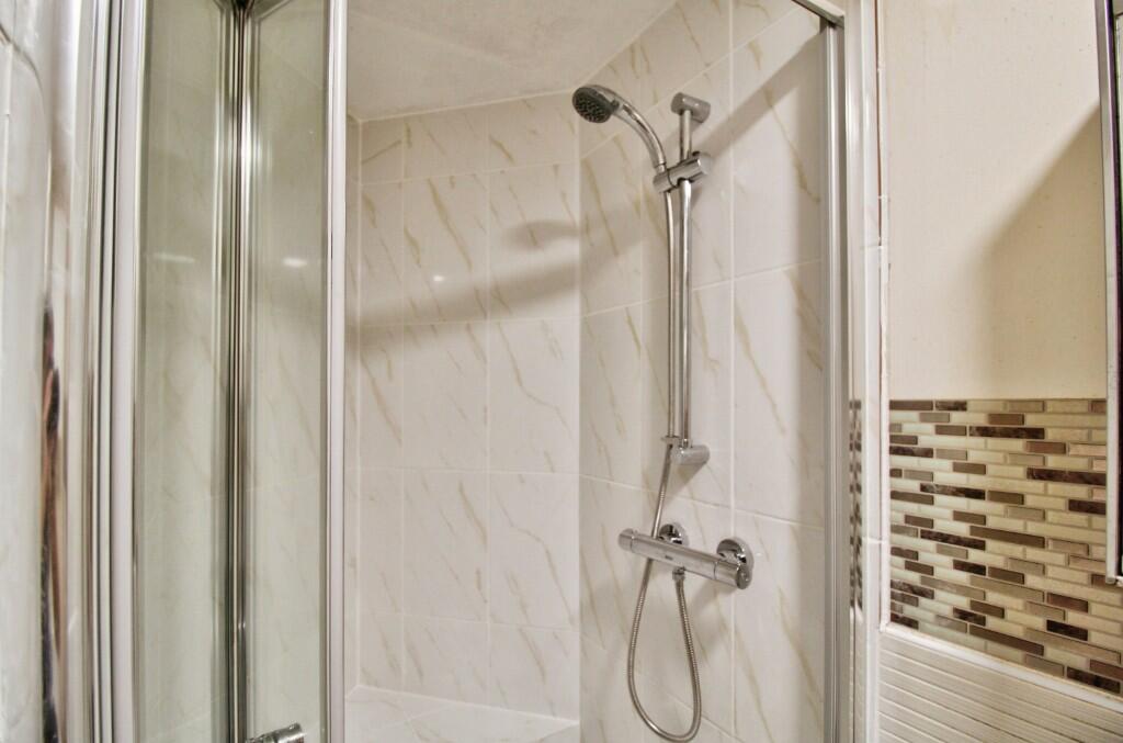 Ensuite shower area