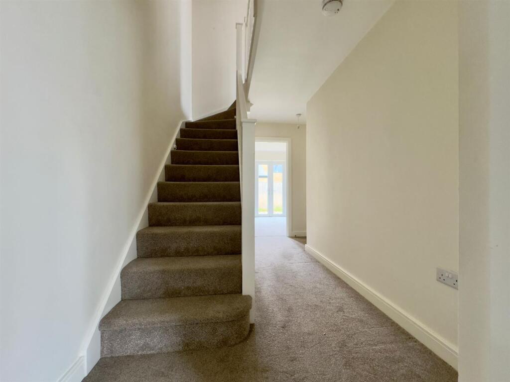 WhatsApp Image 2025-06-11 at 13.34.33 (5).jpeg