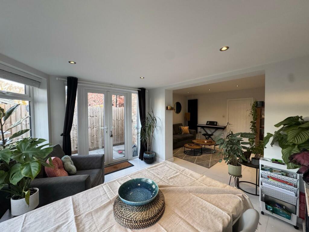 WhatsApp Image 2025-01-02 at 09.22.15_95956b10.jpg