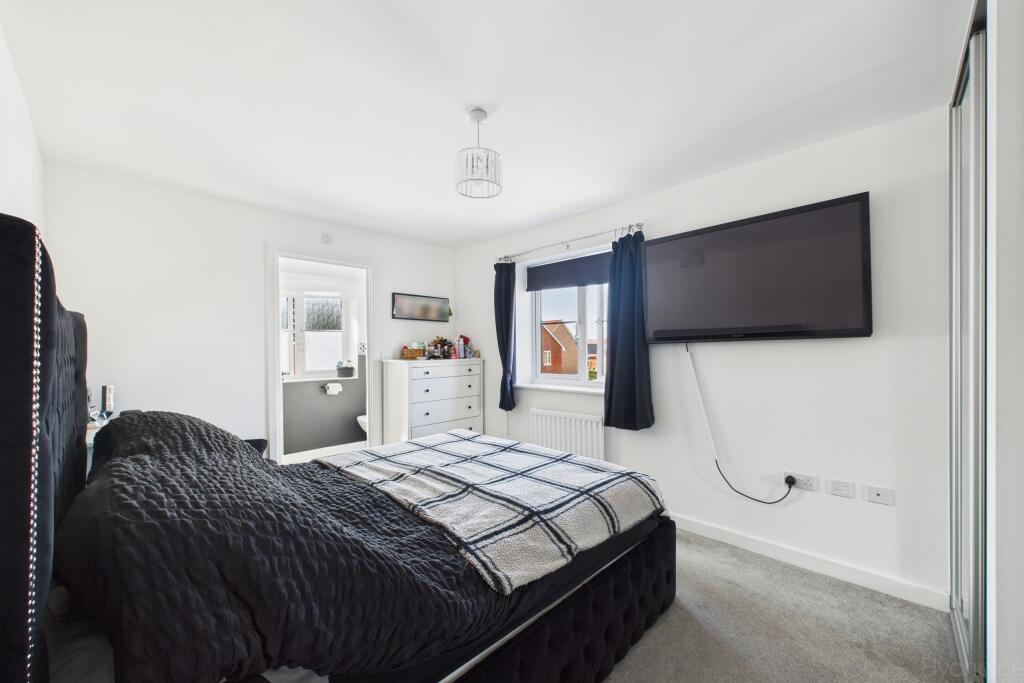 CAM05449G0-PR0013-STILL012