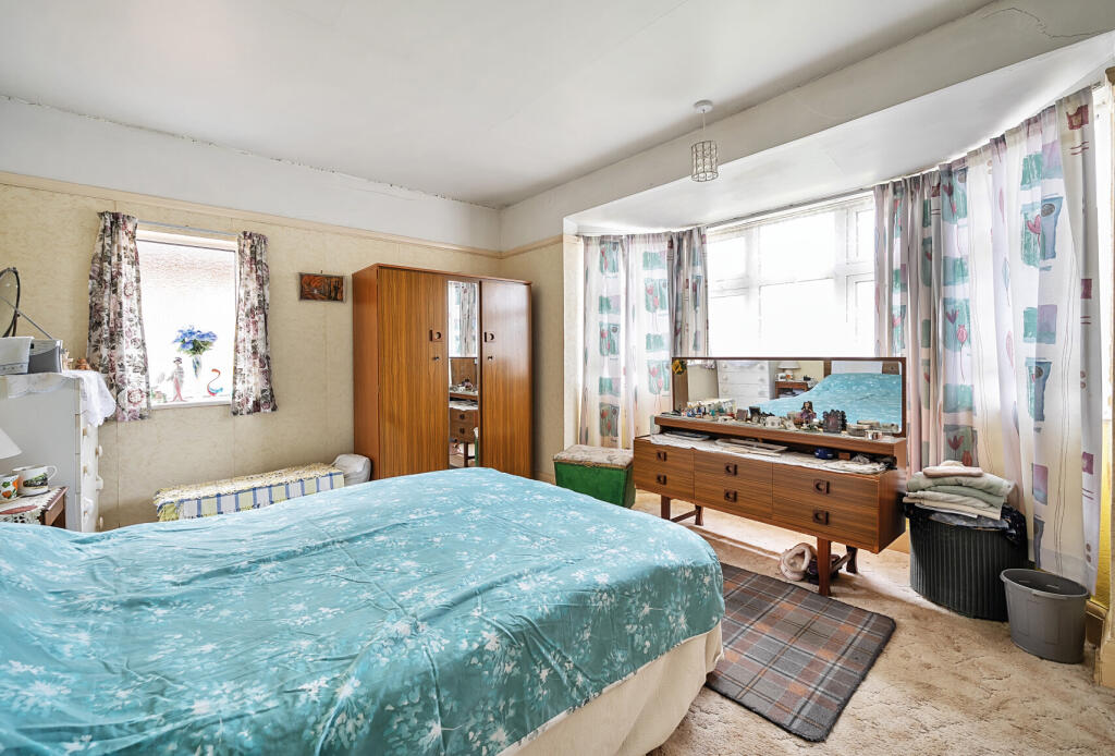 1305032-24-684aaf...