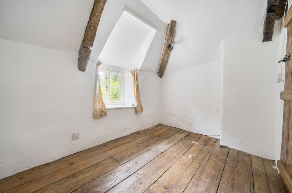 1347054-14-68b6d9...