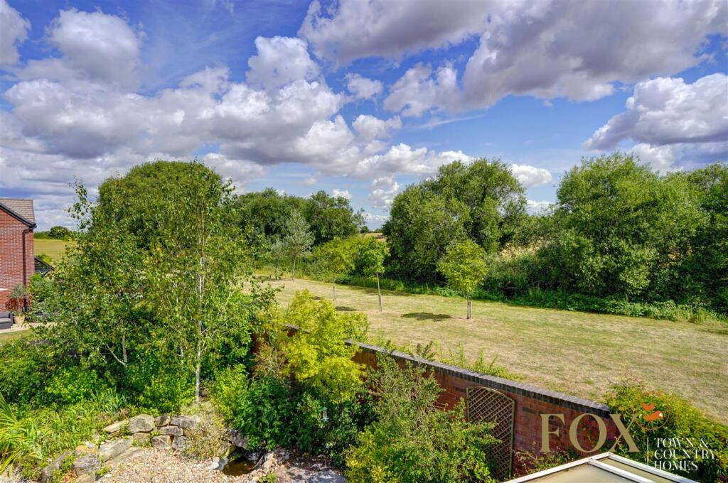 21 Wessex Grove (38).jpg