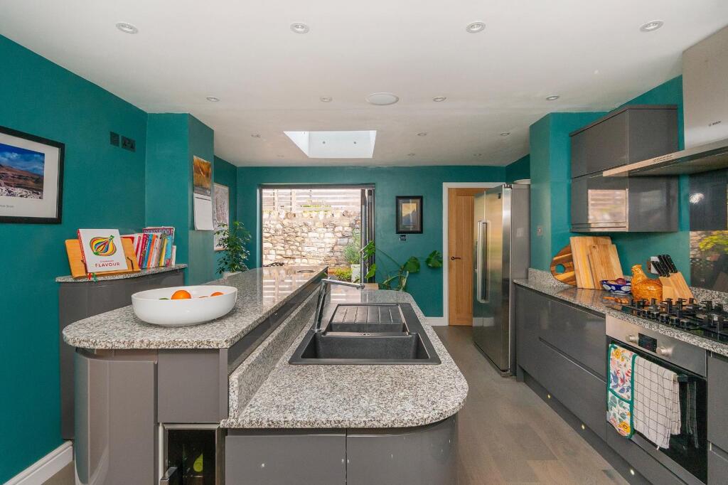 0B9RAD - Kitchen Diner B.jpg