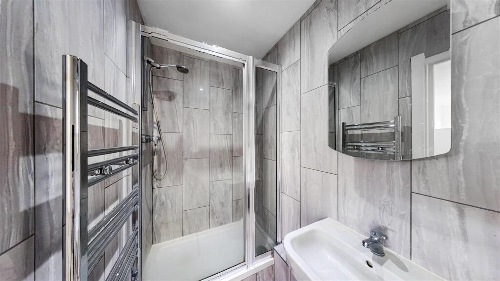 Flat 18, 97-113 Curtain Road - 48lj5xpd4ZDFsjLDgK1