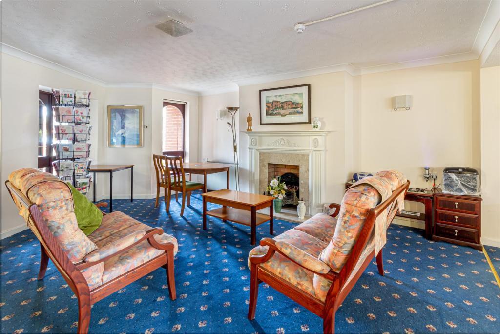 PHOTOS SHOW A GENERA