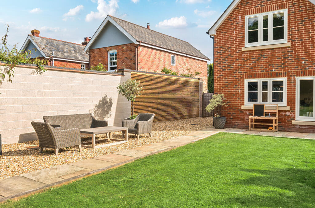 1303355-5-683969f...