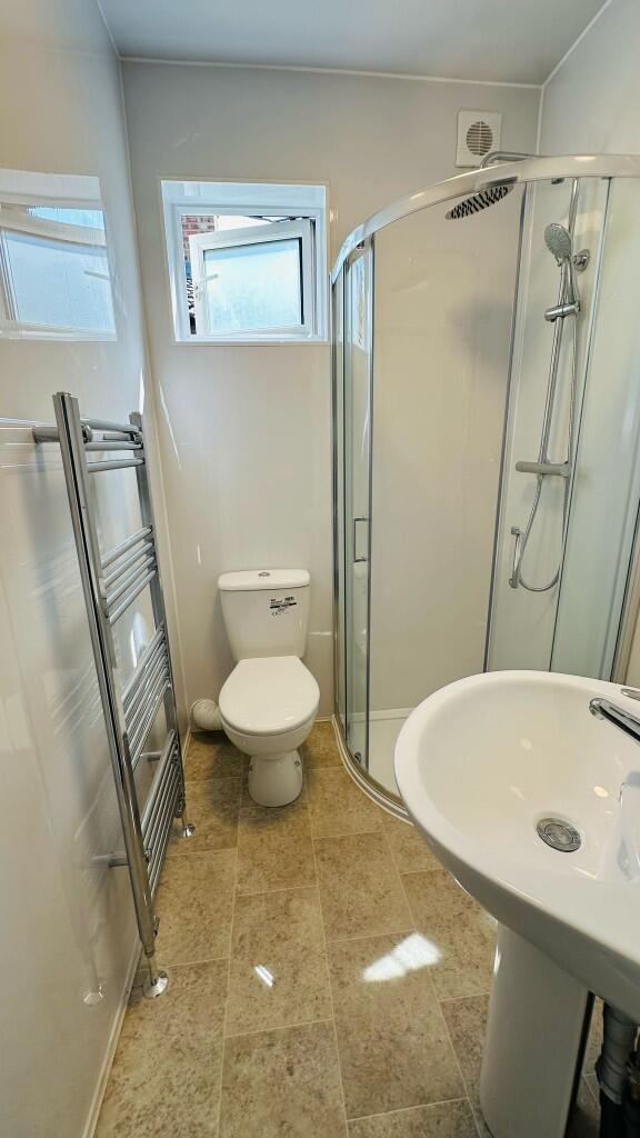 Bathroom / WC