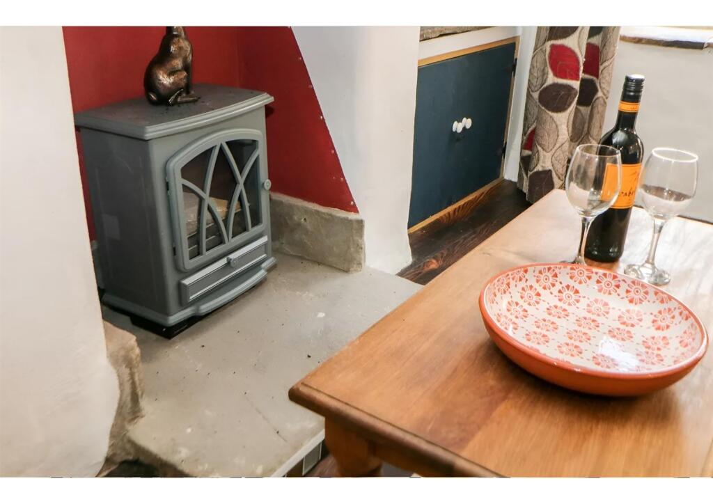 Fireplace shot only.jpg