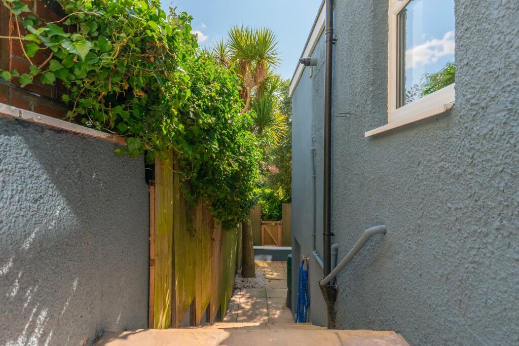 6A2RBR - External I.jpg