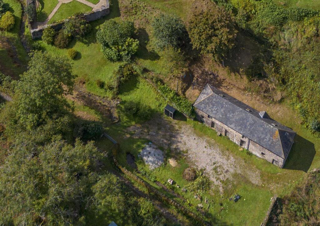 Venice Barn, Higher Venice, Drone Shot