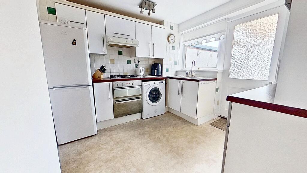 Fitted Kitchen/Dining Room