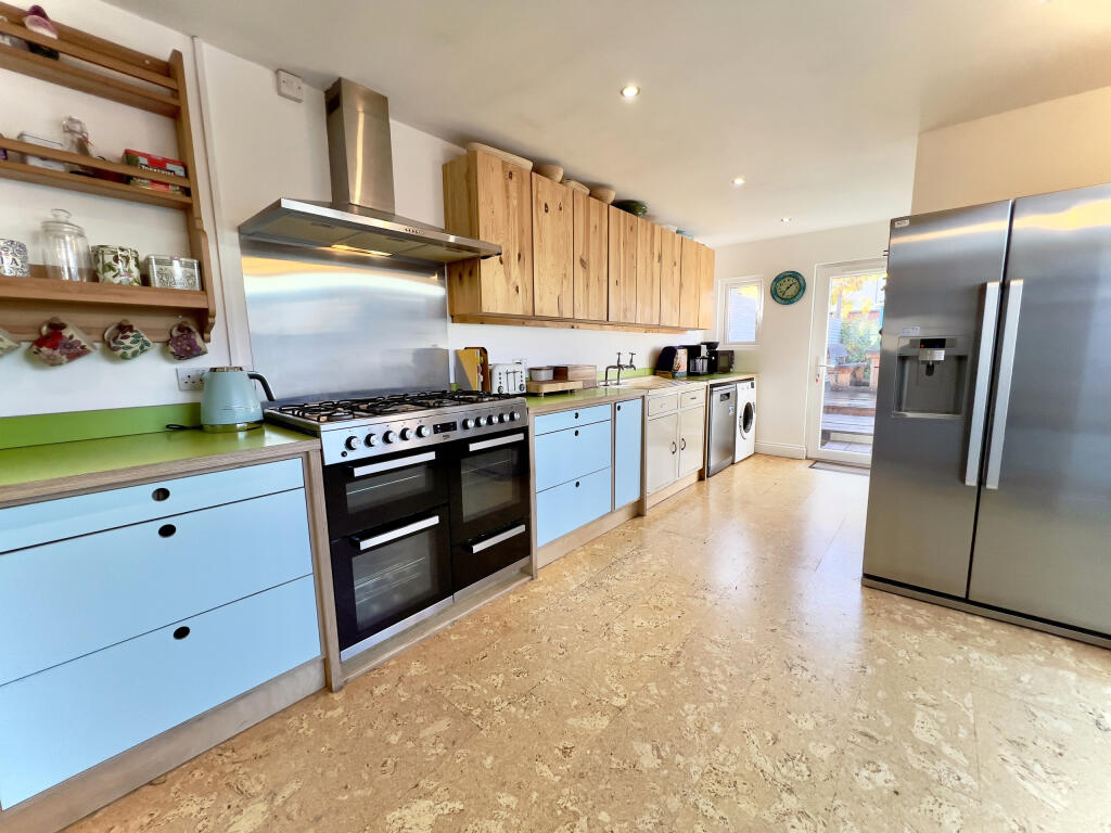 Kitchen/dining area