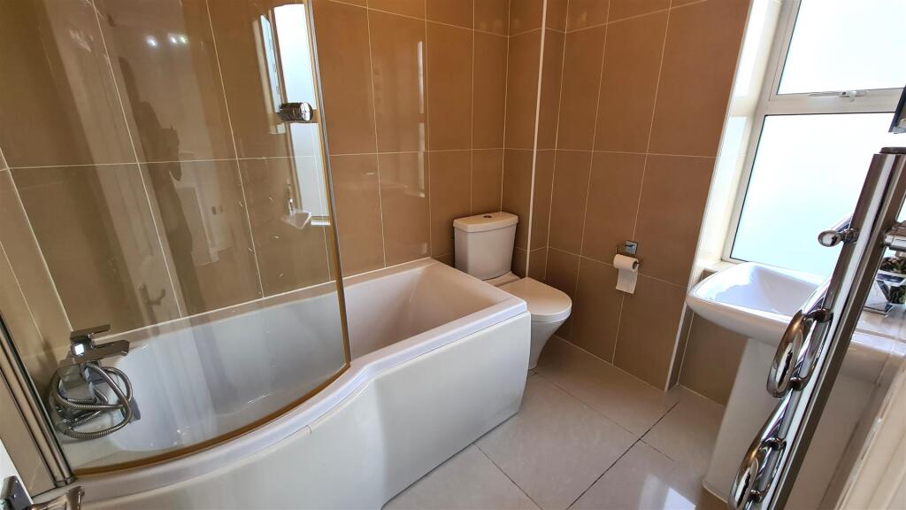 En-suite 2