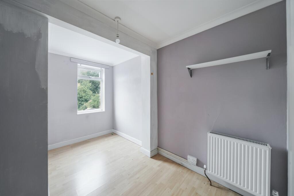 26 Wolf Lane, Windsor, SL4 4HY