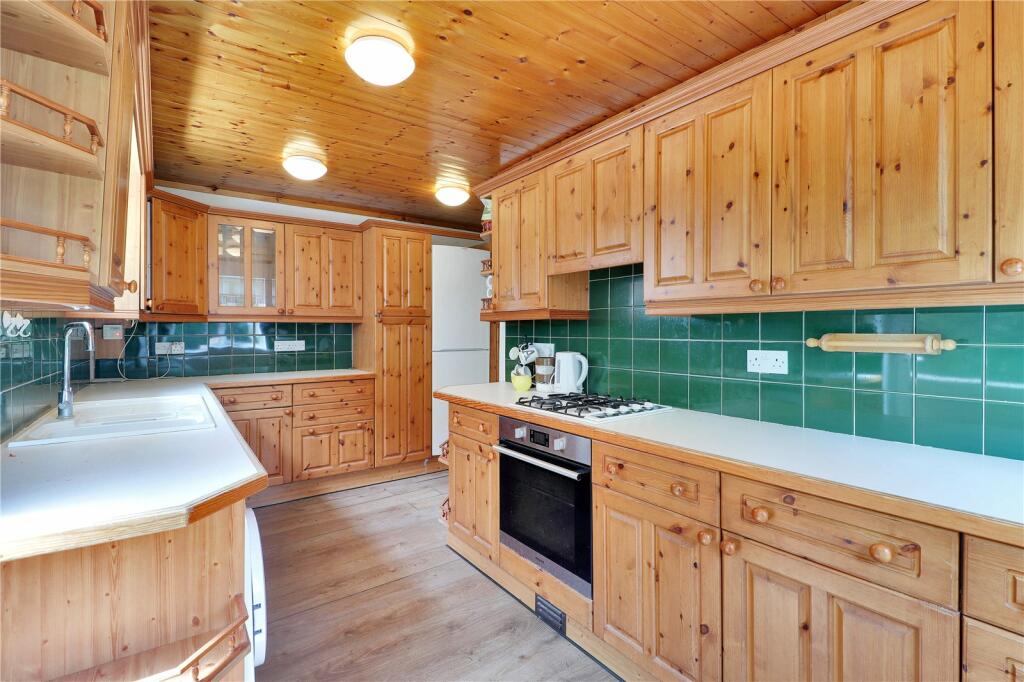 Kitchen/Breakfast Rm