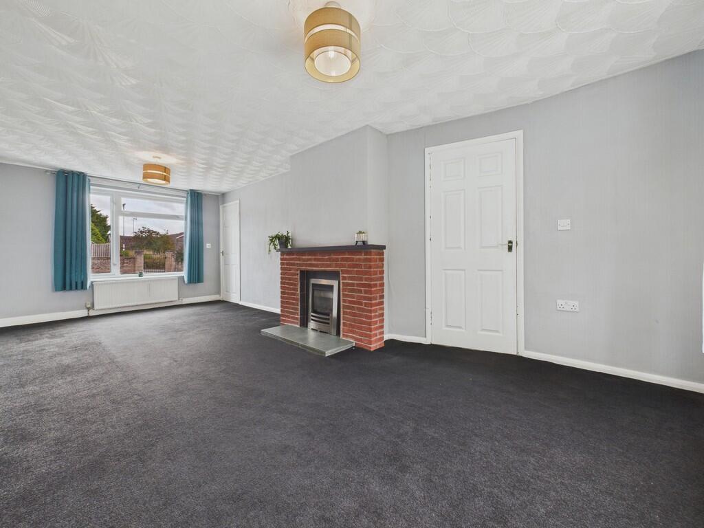 CAM04273G0-PR0182...