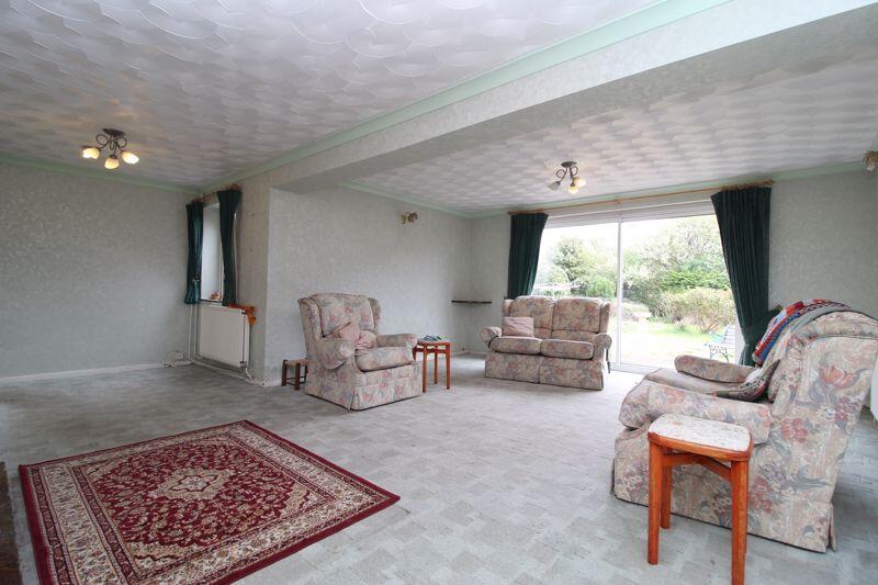 Living Room/Diner
