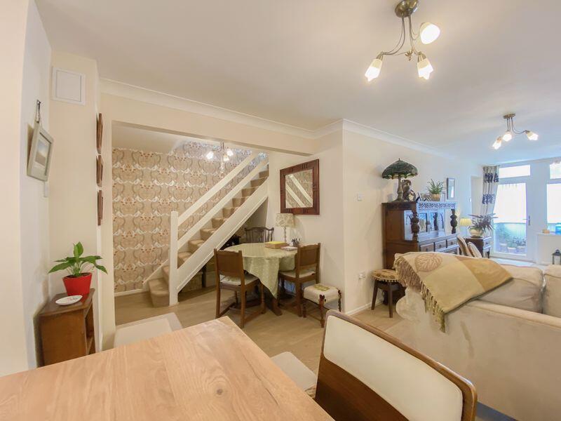 LIVING ROOM/DINER/KITCHEN