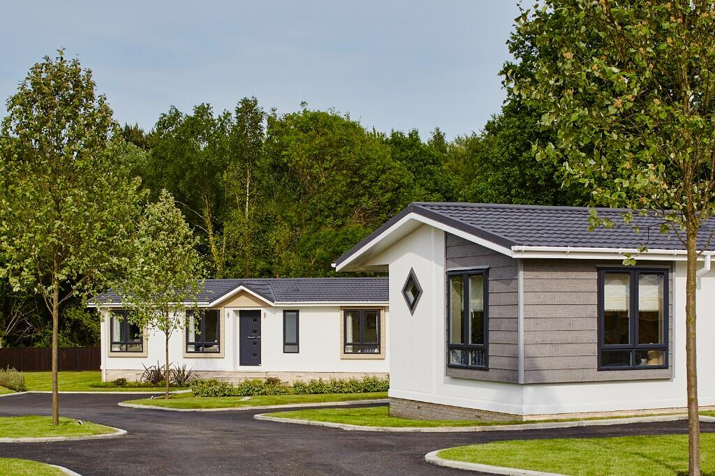 St Regis Park, Bassetsbury Lane, High Wycombe, Buckinghamshire, HP11 1WS