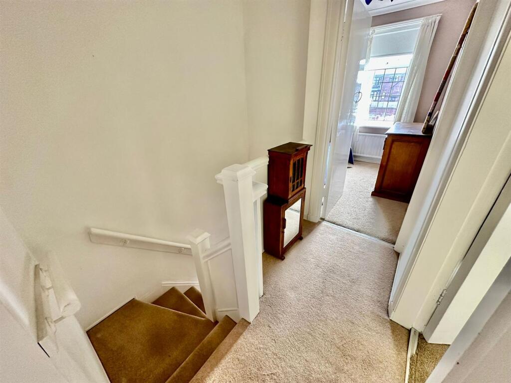 WhatsApp Image 2025-10-06 at 12.02.34_52bc3819.jpg