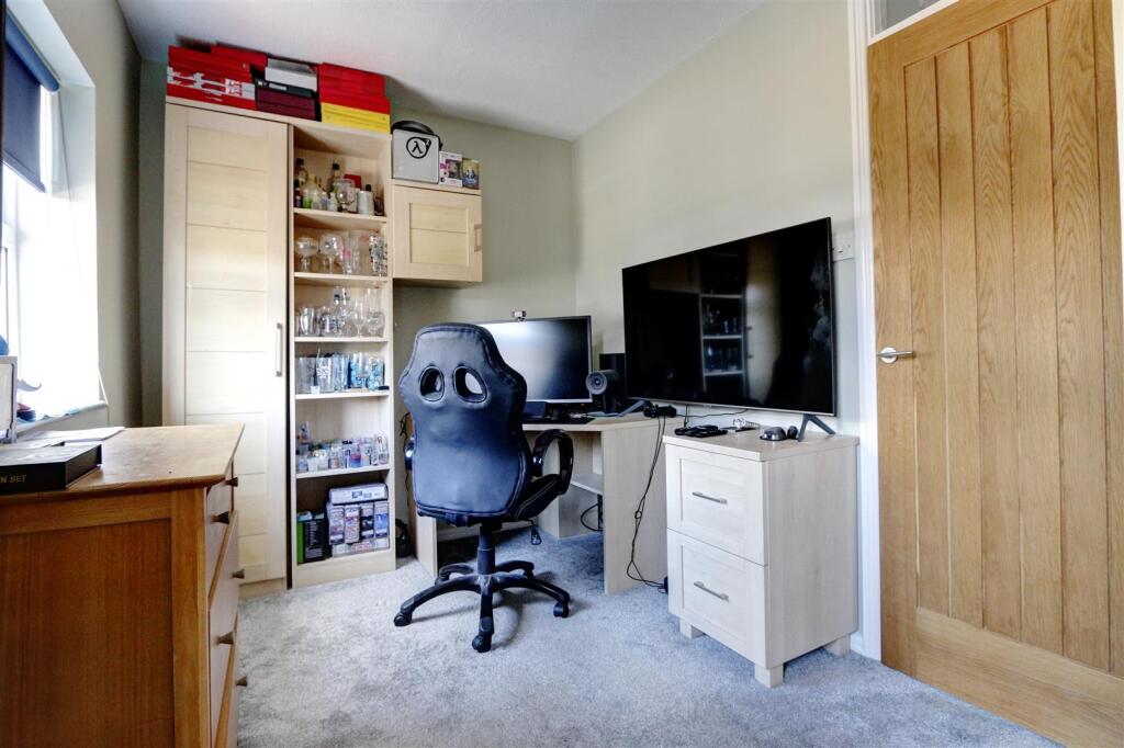 Bedroom 2.jpg