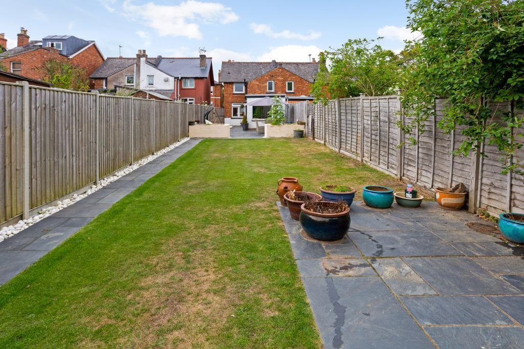 31 Copt Elm Road 305082 (21).jpg