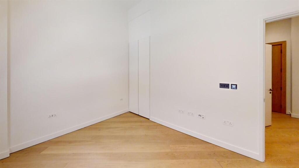 101-Wood-Lane-113-Bedroom 2.jpg