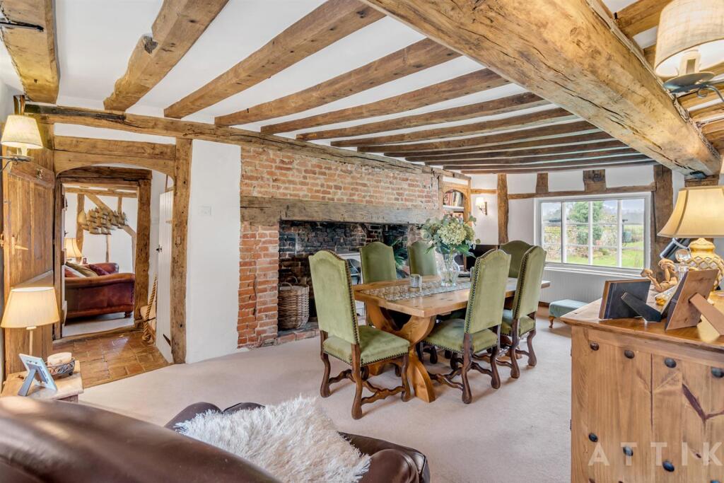 Old thatched cottage Manse Lane Crstfield IP19 0DJ