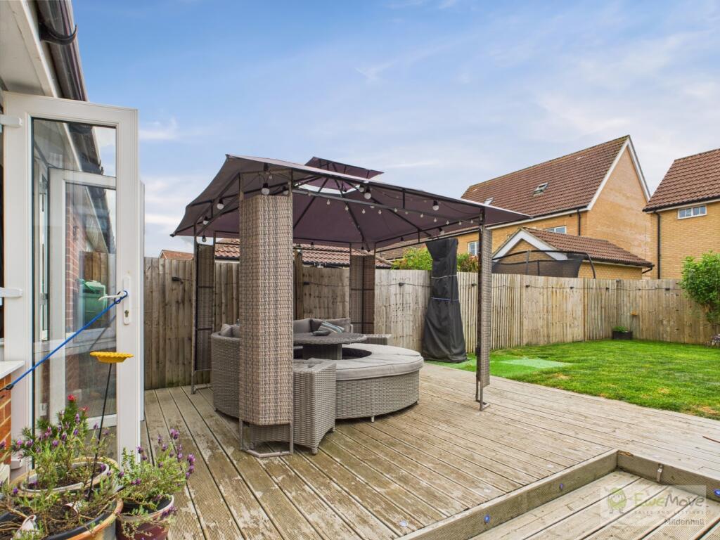 CAM03603G0-PR0036-STILL003