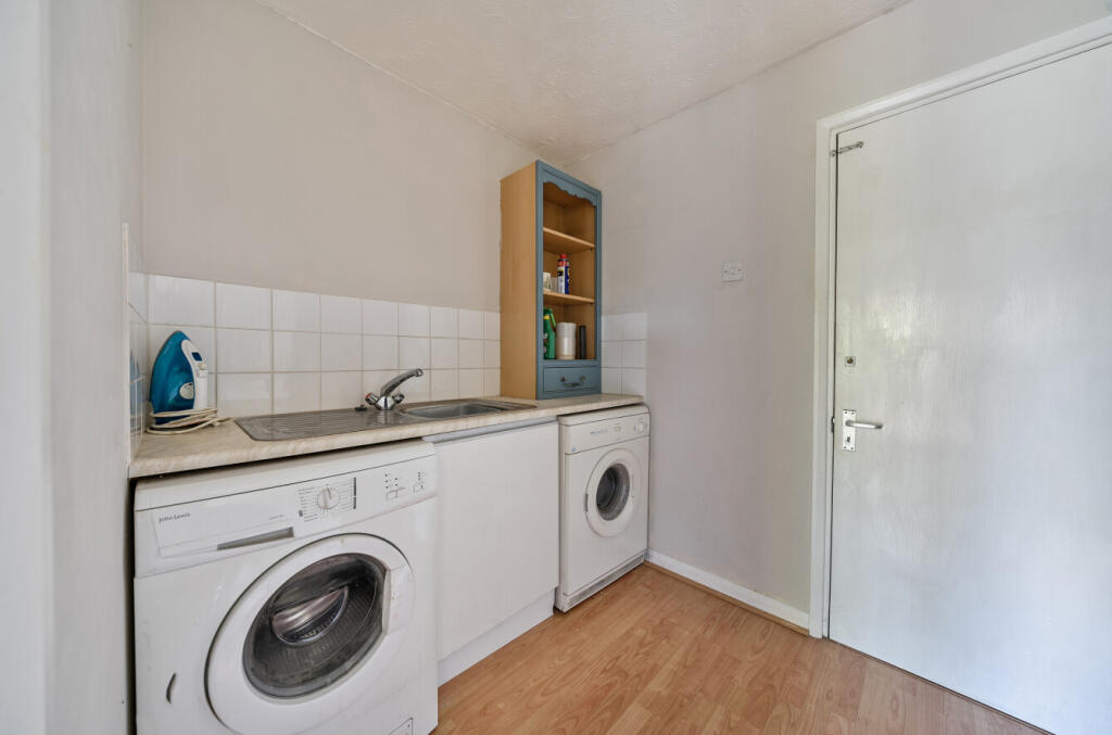 1355503-7-68c8275...