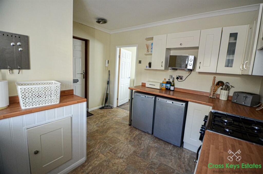 Fitted Kitchen