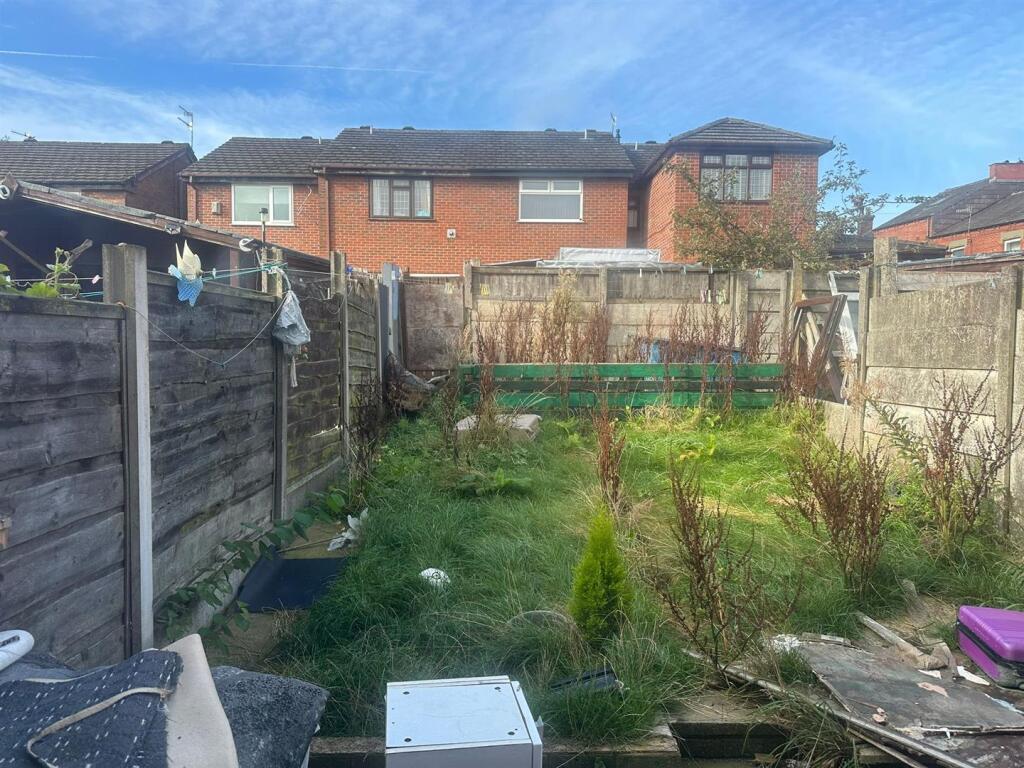 WhatsApp Image 2025-09-29 at 13.08.33_a2480afc.jpg