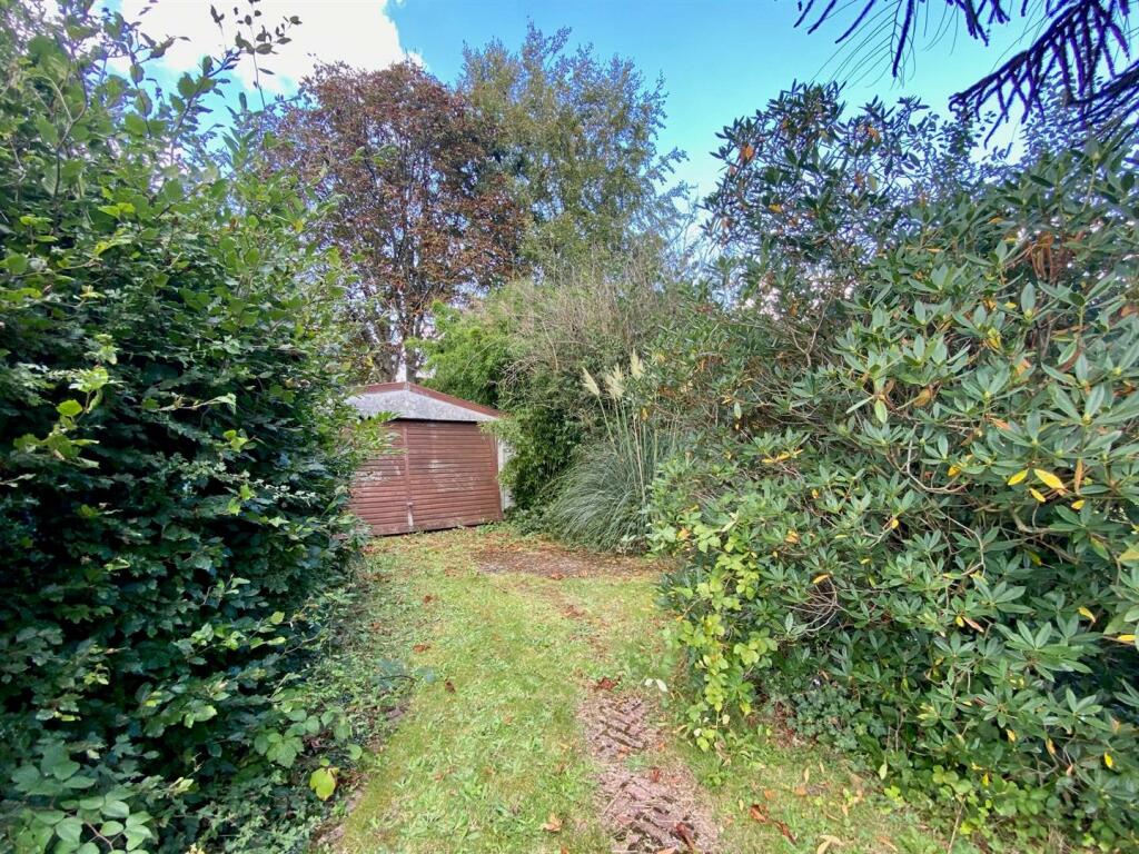 Driveway &amp; Garage (ii).jpg